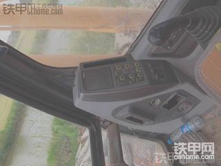 2010年215-7c现代挖机值多少钱