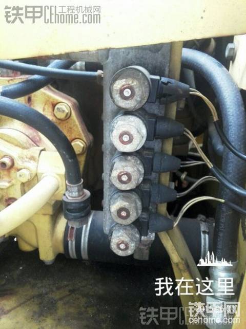 小松大泵上的阀