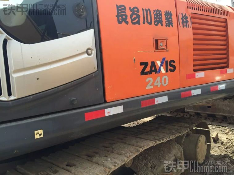 日立 ZX240-3 二手挖掘机价格 27万 5700小时