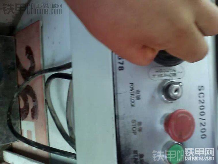工業(yè)電梯！4500一月一個(gè)桿電玲啟動(dòng)！很爽！只是山西冬天太冷！
