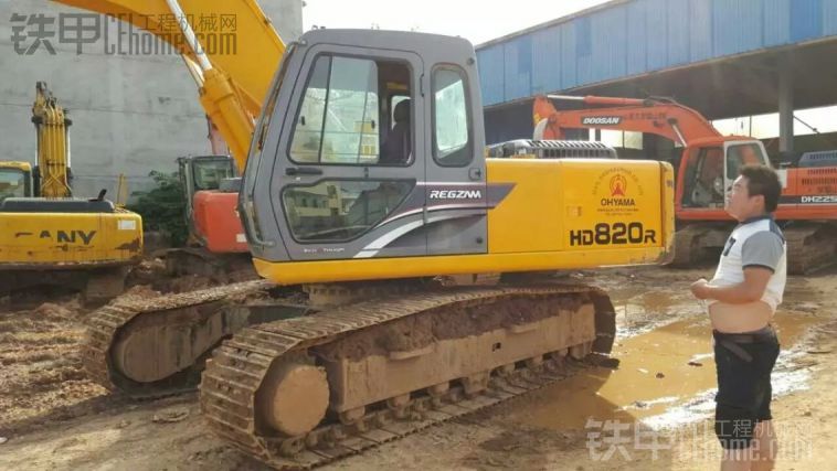 加藤 820R 二手挖掘机价格 62万 4700小时