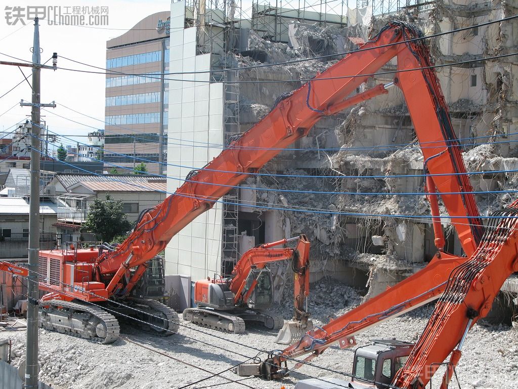 日本建設機械(有)