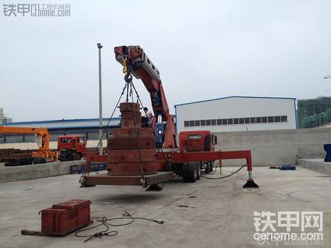 杜德隨車吊試吊現(xiàn)場