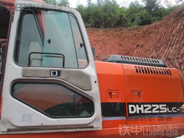 斗山 DH225-7 二手挖掘機(jī)價(jià)格 24萬(wàn) 7000小時(shí)