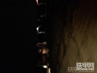 半夜的星空如此璀璨。