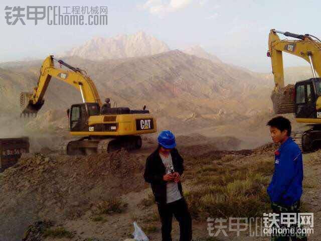 12年在新疆開卡特336  一年做了5千多個小時 沒出現(xiàn)什么時候。就是&#2282