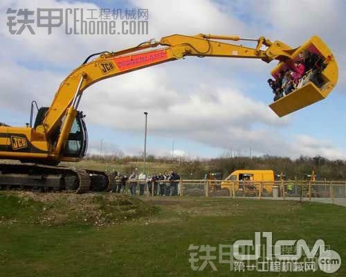 英國挖掘機主題樂園成世界最奇特公園之一