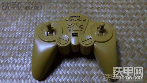 給兒子買(mǎi)了個(gè)挖掘機(jī)