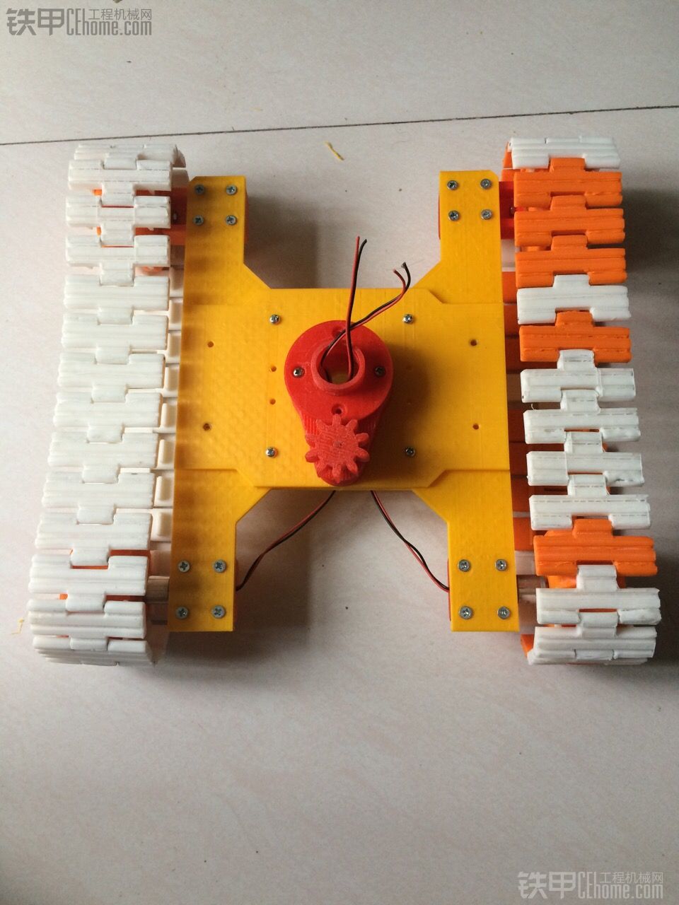 结合3D打印技术自制挖机第一代