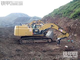 新到工地全是大機器，卡特349。