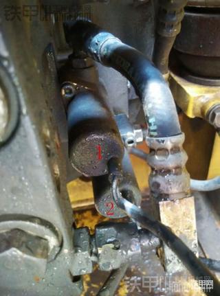 小松120—6E液壓泵殼上的電磁閥問題？？？
