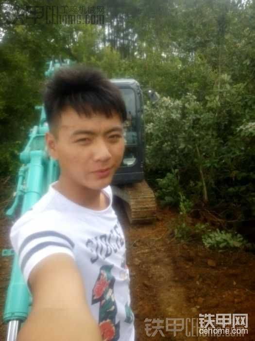 附加本人照片一張
