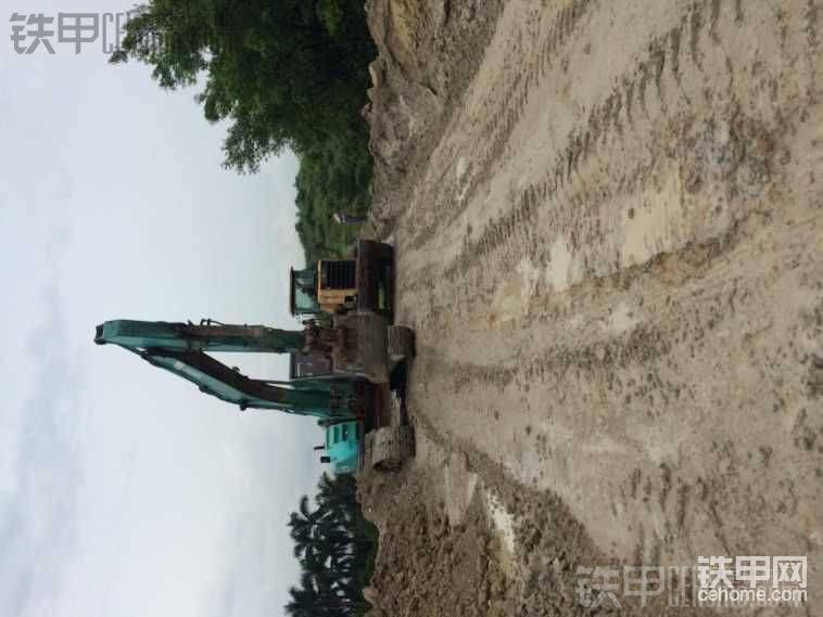 清理攪拌站的廢料，幾乎每個月都要過去清理幾天，