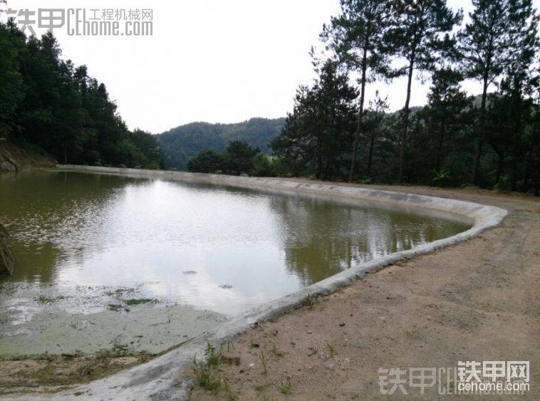 挖山開(kāi)魚(yú)塘
