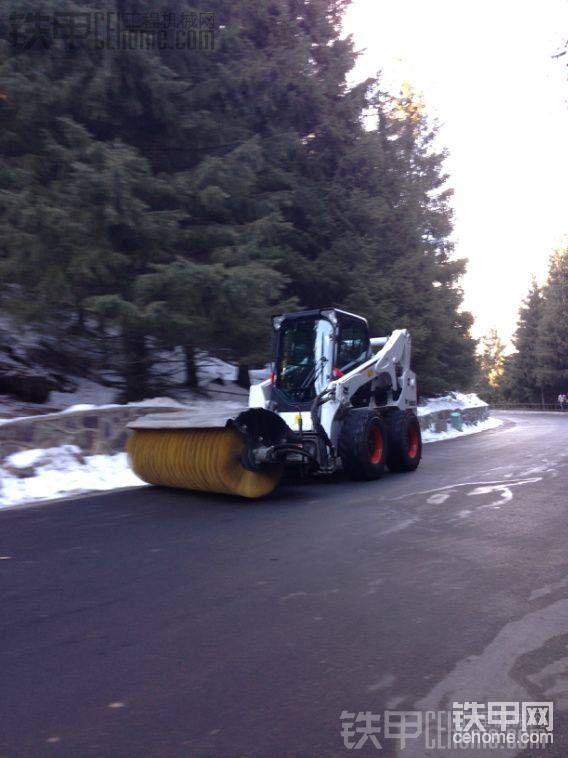 景區(qū)保道路暢通神器---山貓BobcatS770\5600T-帖子圖片