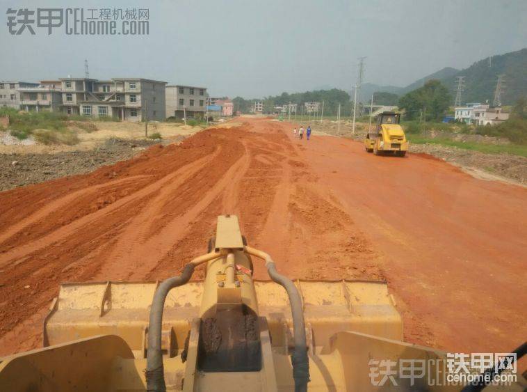 壓路機(jī)可舒服的很，
