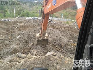 新增的日立120 干活情况