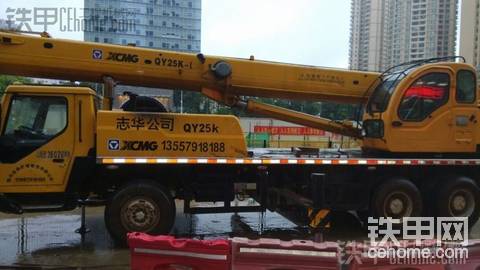 什么情況啊，大雨天的還真是會啥折騰