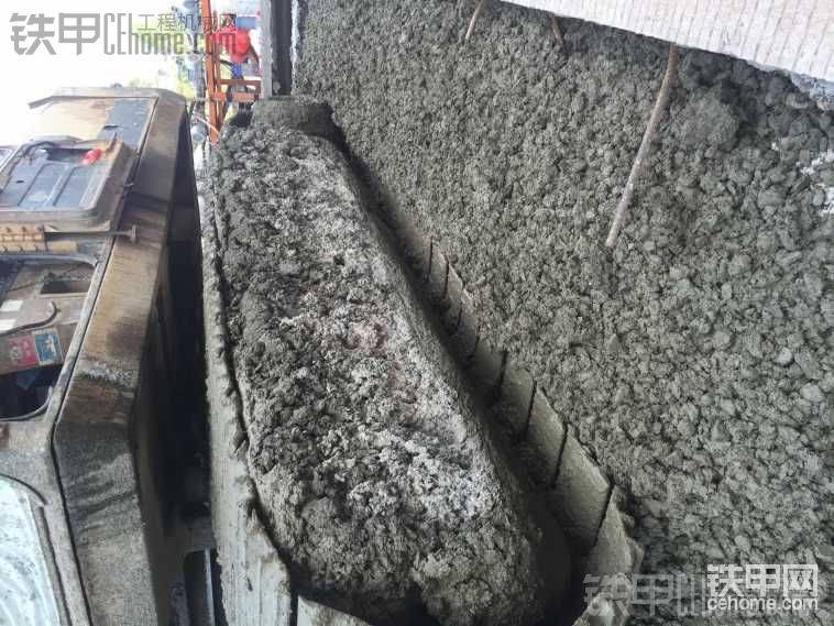 全是混泥土（不清理的原因是有一层泥巴到时候一下清很容易清干&#2