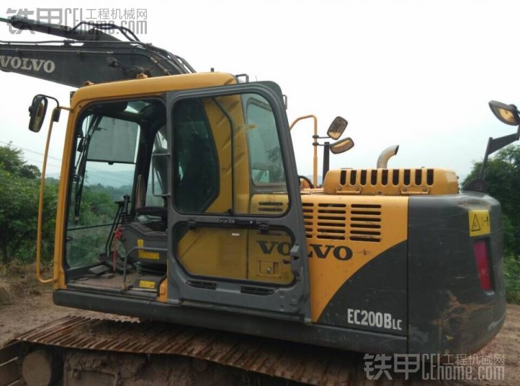 沃尔沃 EC140BLC 二手挖掘机价格 45万 1000小时