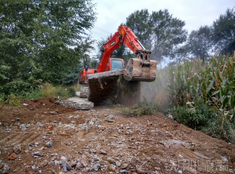 50米水泥路面