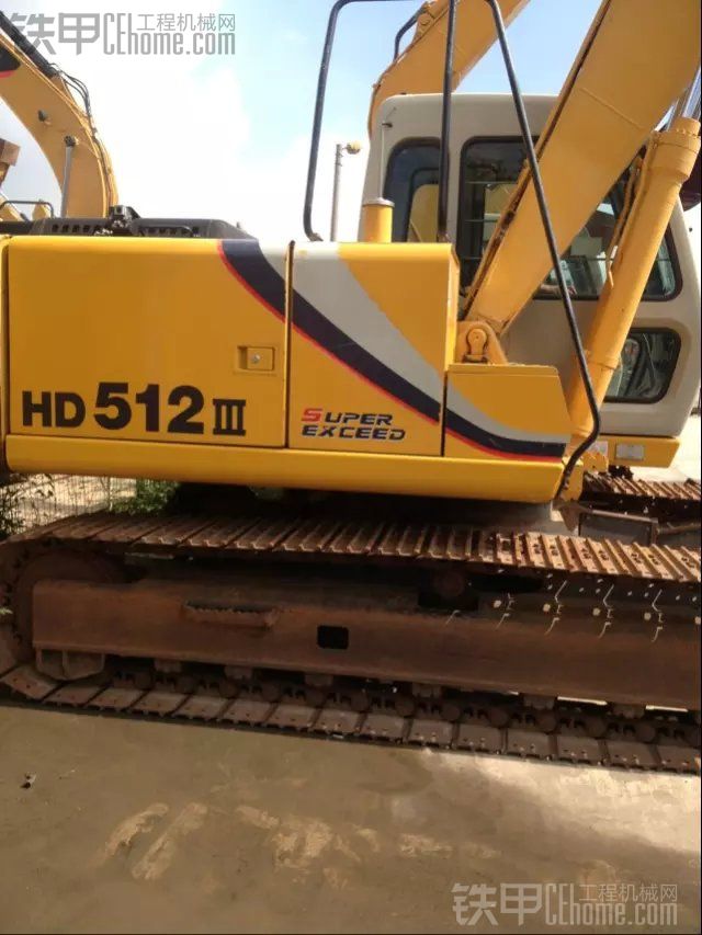 加藤 HD512 二手挖掘机价格 43万 5000小时