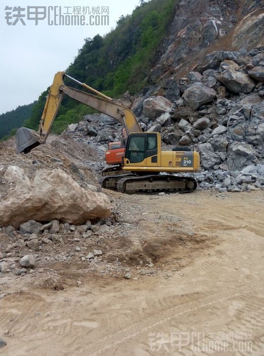 求份在桂林地区的跟桩机或装车活