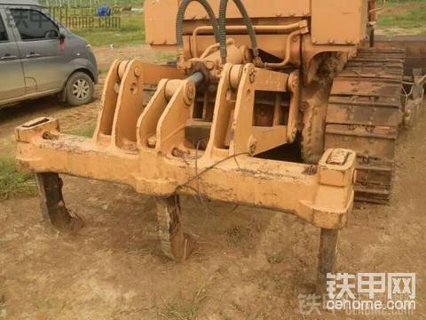 求購(gòu)160推土機(jī)松土器