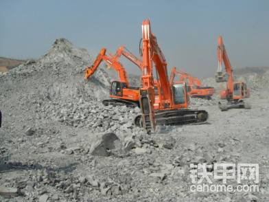 那時候我在斗山代理商，還是個小學(xué)徒
