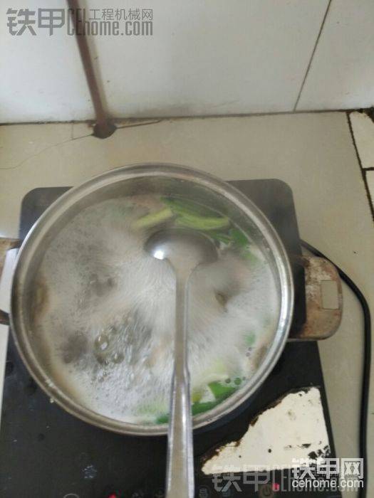 加入蔥，20秒起鍋。
