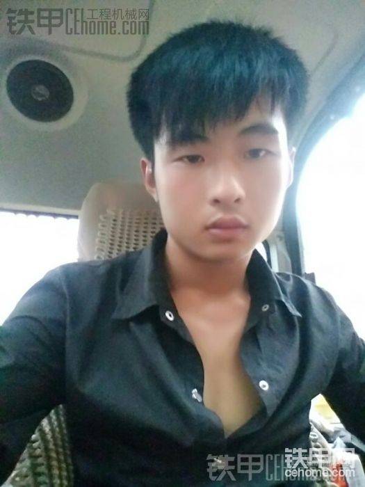 本人，哈哈……
