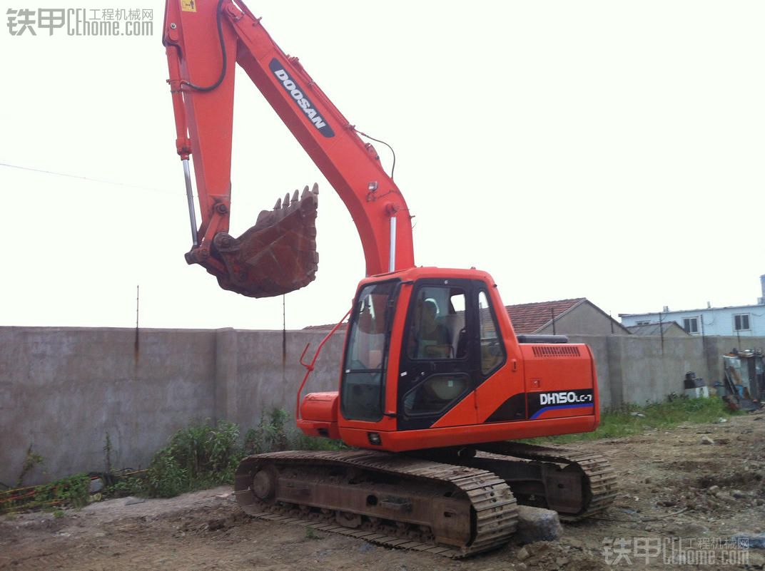 精品斗山150－7二手土方挖機(jī)看車給錢