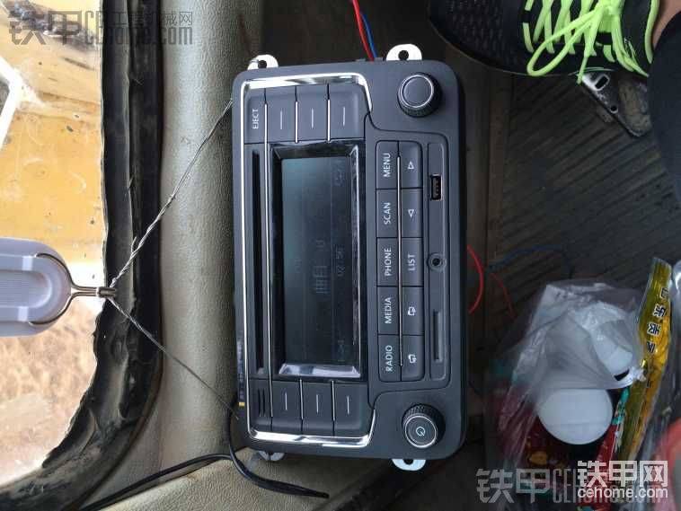 帕薩特拆車的帶藍牙，效果不是低音炮功放板能比的，誰用誰知道