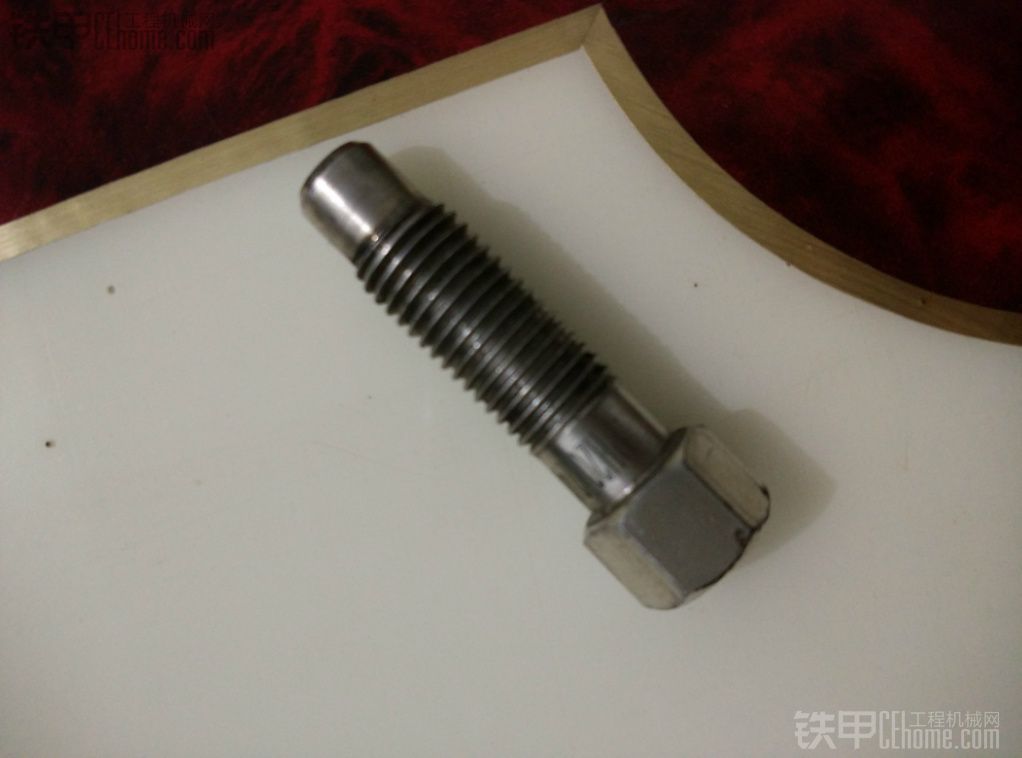 求購卡特307C發(fā)動機(jī)預(yù)熱塞