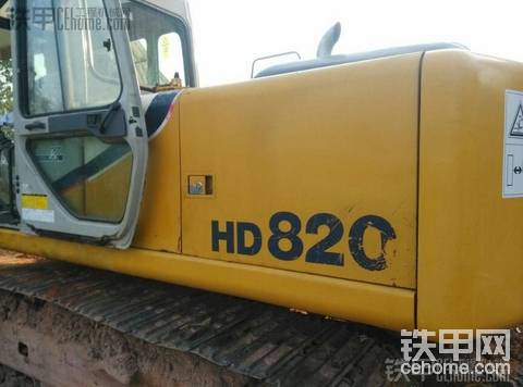 加藤 HD820 二手挖掘机价格 35.8万 7956小时