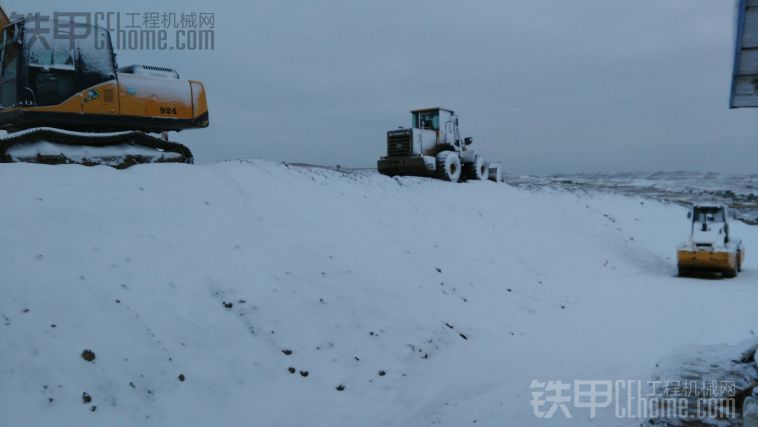 下雪了下雪了