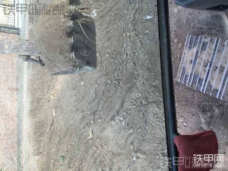 搞绿化，260一小时。75的车，价格是不是低了。