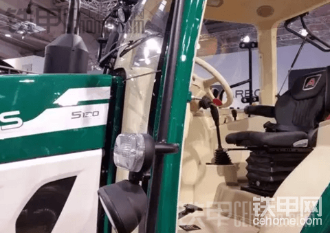 雷沃阿波斯拖拉機(jī)詳解(多圖)