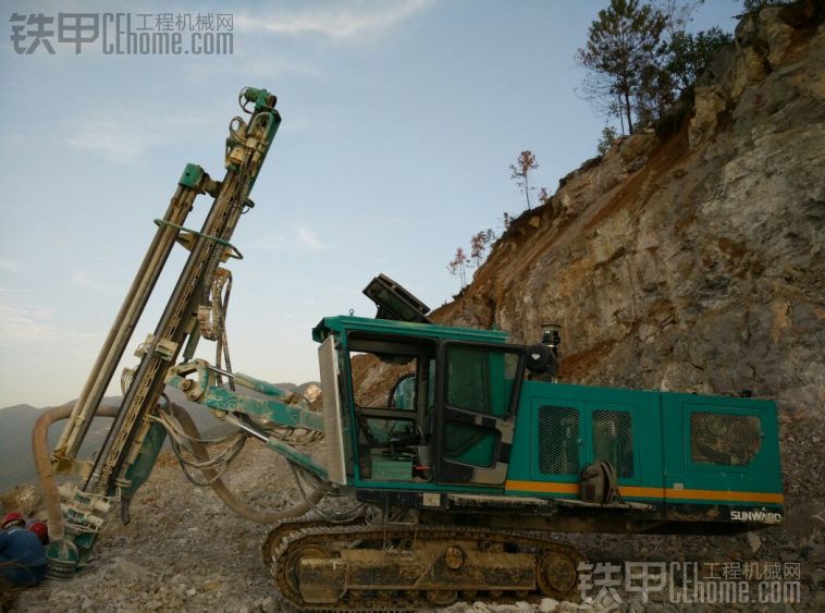 山河智能 SWDE120 潛孔鉆機(jī)