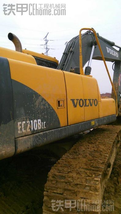 沃尔沃 EC210BLC 二手挖掘机价格 25万 7269小时
