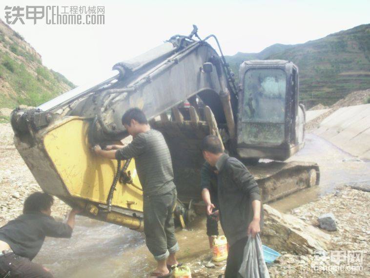 三年隧道出来直接变成沃尔沃了<img class="smiley" src="/img/smiley/default/titter.gif">

