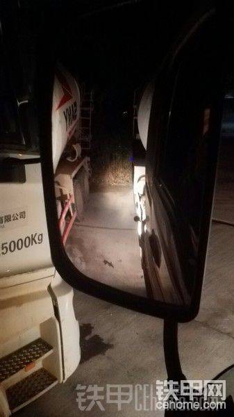 苦逼的攪拌車司機