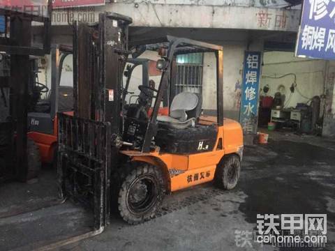 3噸叉車轉(zhuǎn)讓