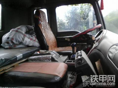 前四后八拖車