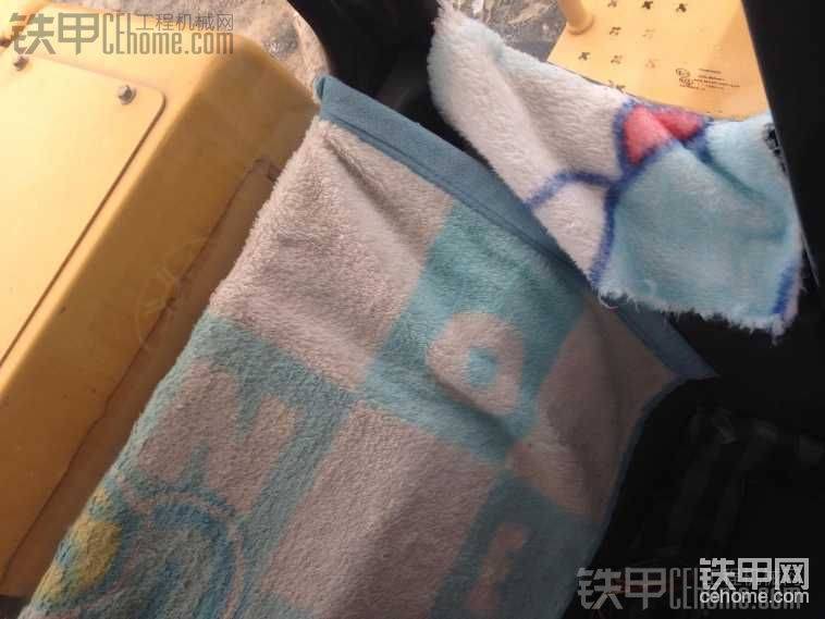 睡覺時候靠到上面暖風一開 舒舒服服