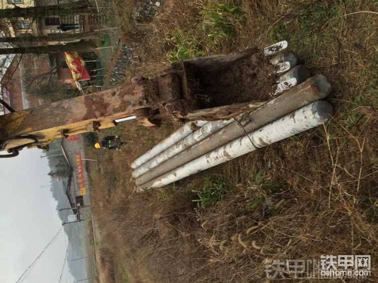 拖著桿子走好幾里地，誒，