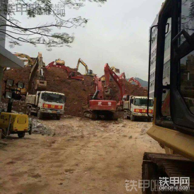這密度，難道不容易打架嗎？？
