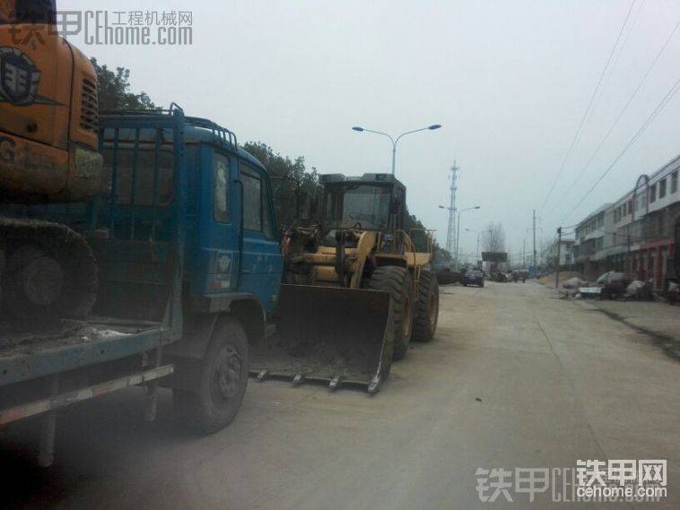 小挖与装载机
