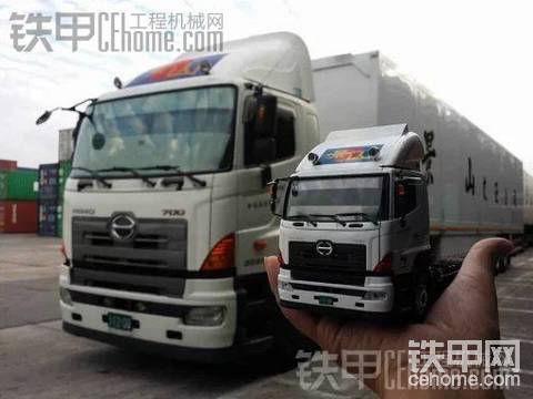 收購1/50的挖掘機(jī)，卡車模型...有多余模型的甲友..私聊我.