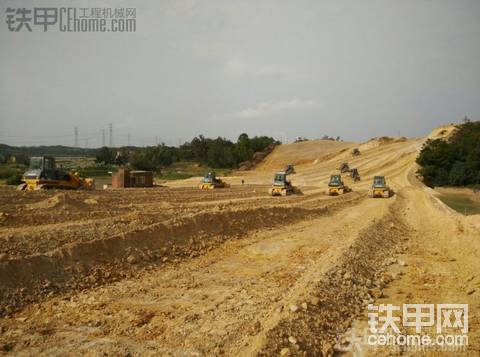 出租山推SD16推土機(jī)出租